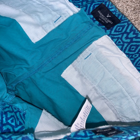 American Eagle Midi Stretch Blue Shorts size 6 - Picture 9 of 11